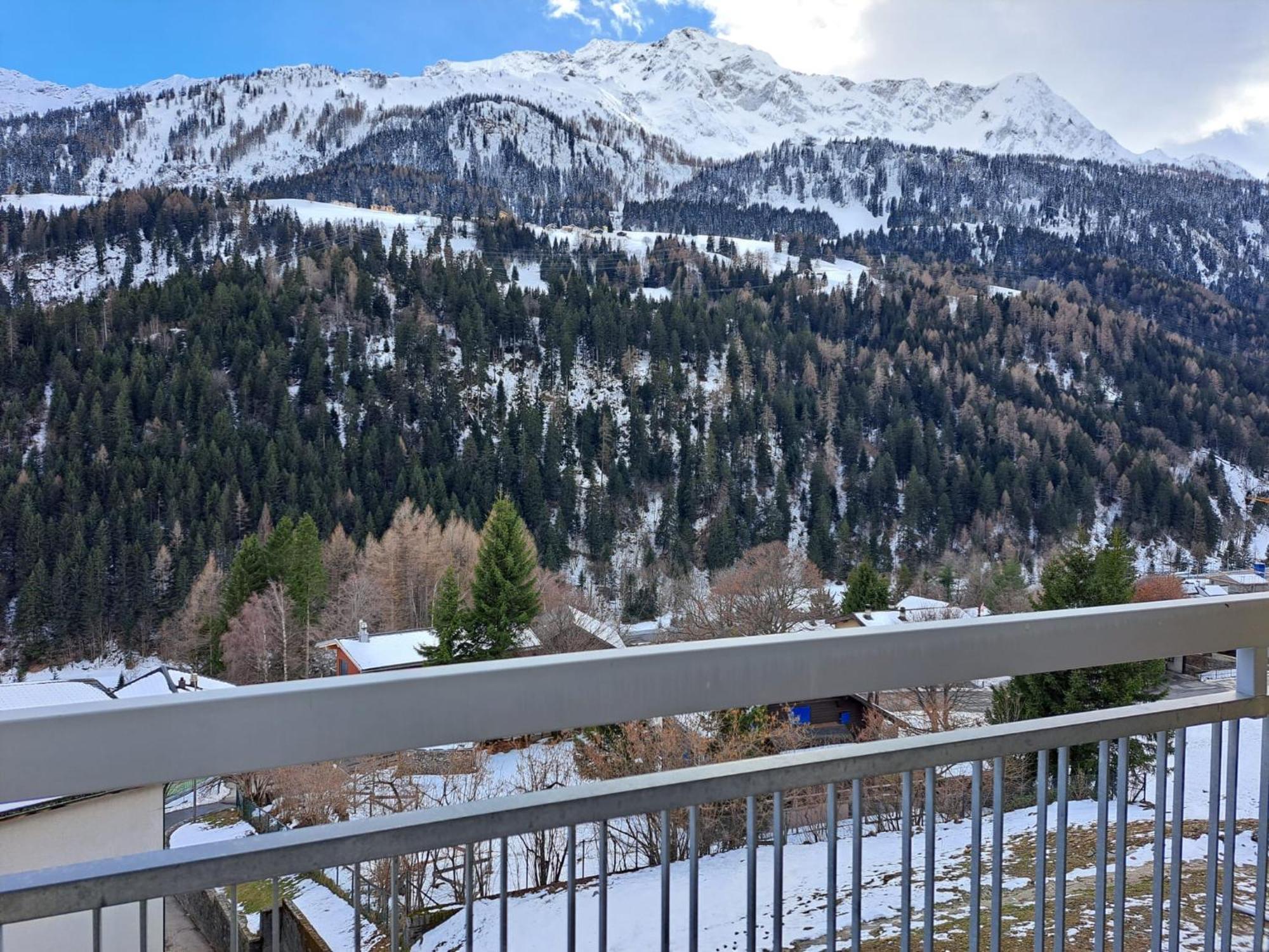 Airolo Valley Apartments By Quokka 360 - Cozy With Mountain View エクステリア 写真